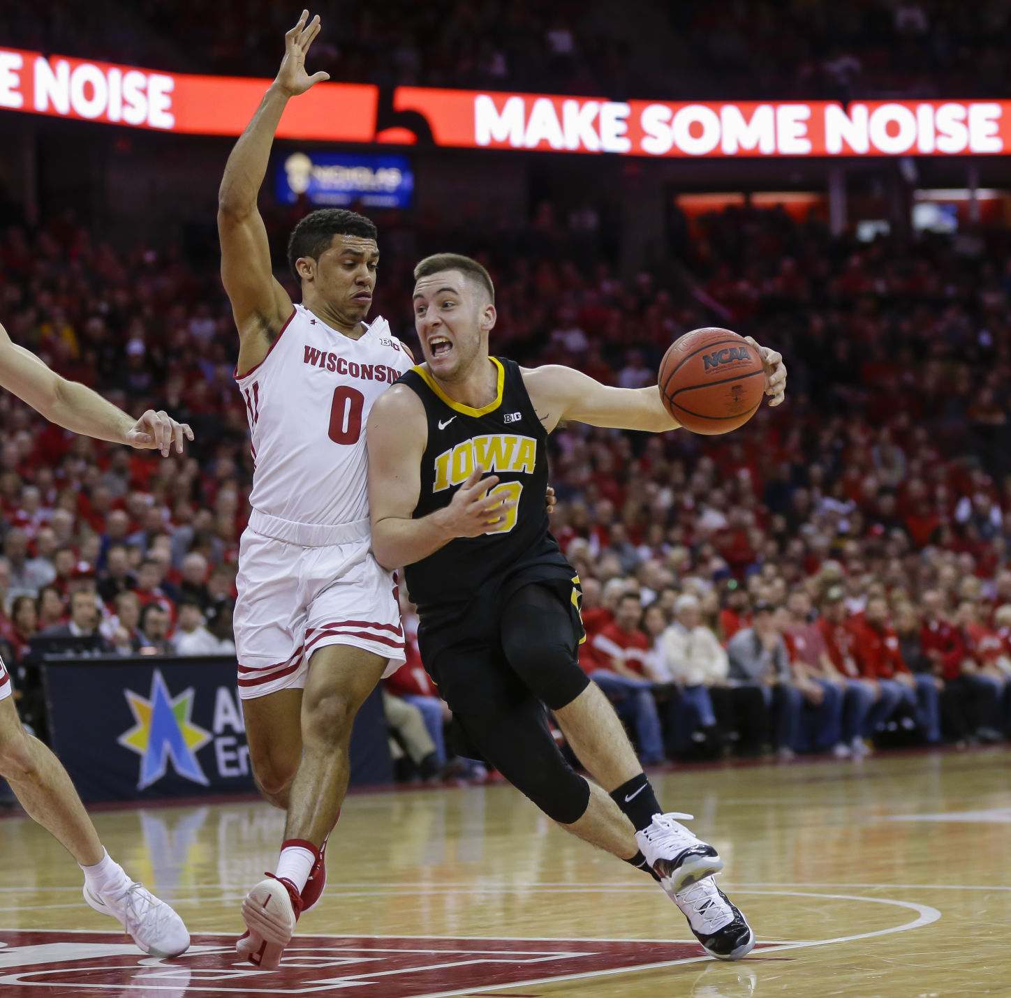 Iowa Wisconsin Basketball